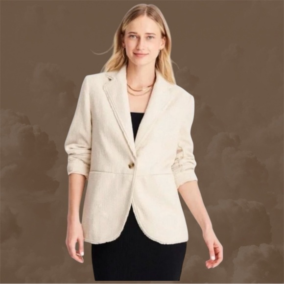 Future Collective- Women’s Boucle Frayed Edged Blazer
#N005 - Picture 3 of 4